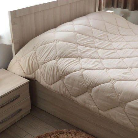 Home Away From Home Apartment Durres Bagian luar foto
