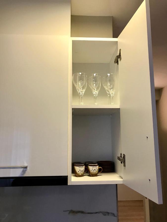 Home Away From Home Apartment Durres Bagian luar foto