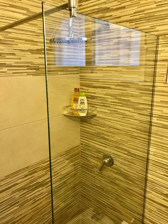 Home Away From Home Apartment Durres Bagian luar foto