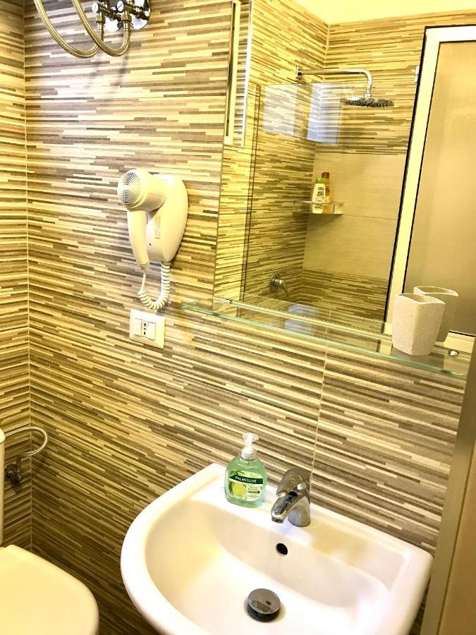 Home Away From Home Apartment Durres Bagian luar foto
